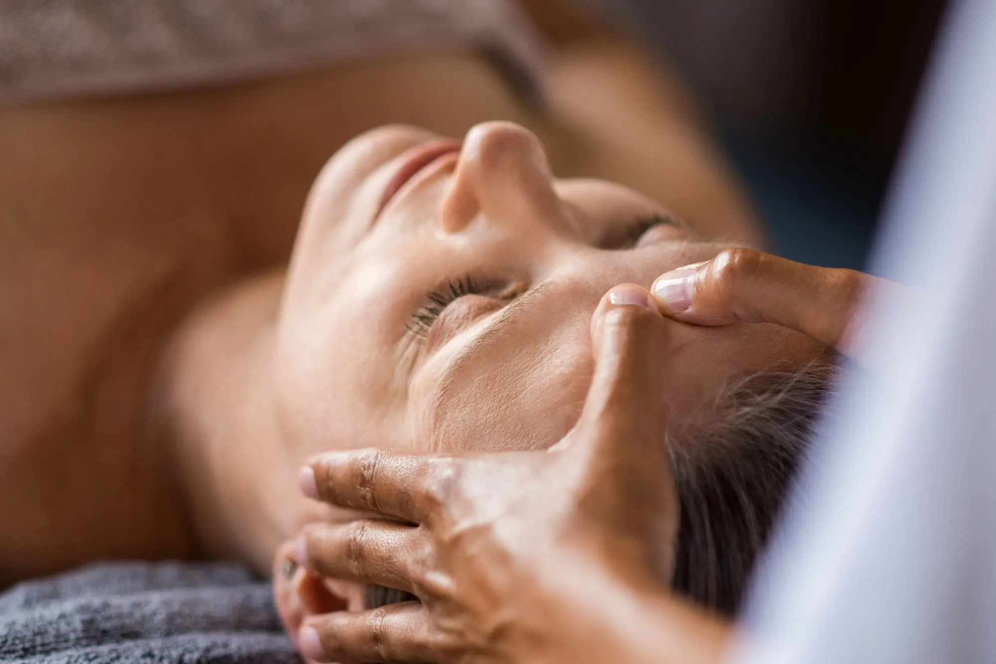 Manual Lymphatic Drainage (Face and Neck)