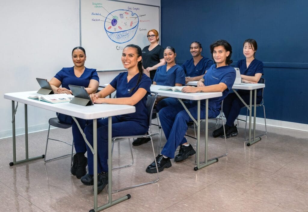 Esthetics class at Atelier Esthétique Institute